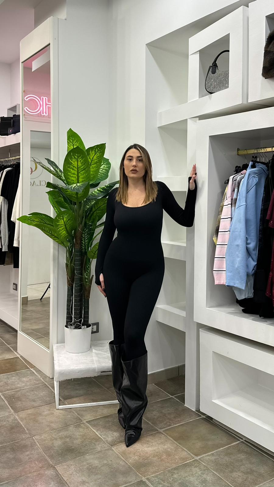 Tutina Contenitiva Nera